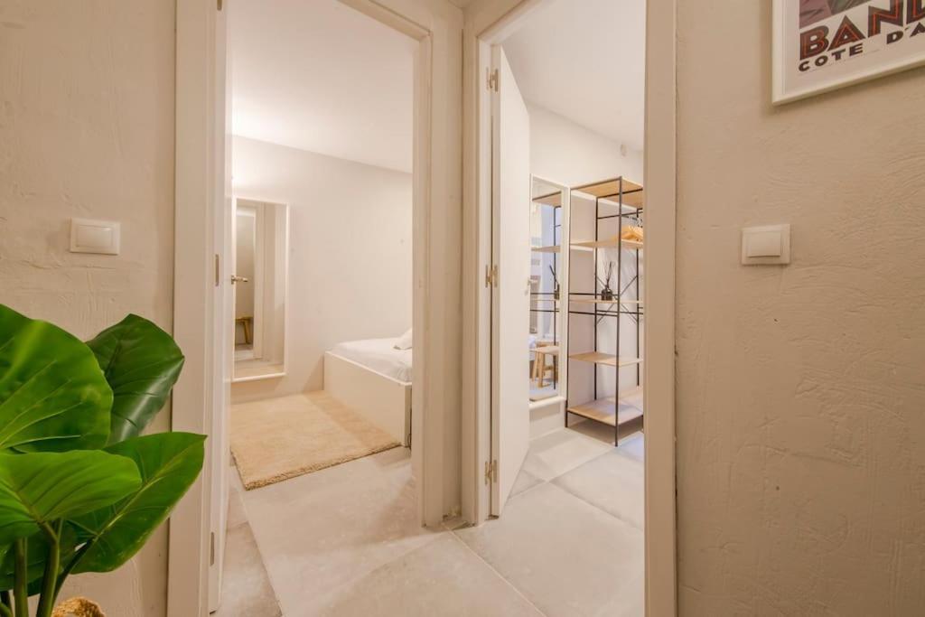 Апартаменты Cool Deluxe Interior Design A 2 Min De Gran Via Мадрид Экстерьер фото