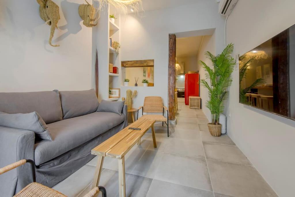 Апартаменты Cool Deluxe Interior Design A 2 Min De Gran Via Мадрид Экстерьер фото